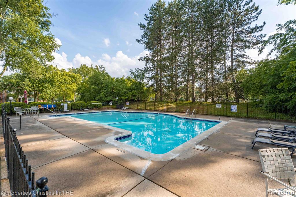42472 Woodward Avenue, B1, Bloomfield Hills, MI 48304 — Photo 21