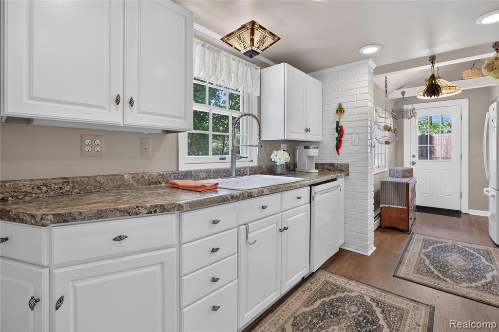 75 W Burdick Street, Oxford, MI 48371 — Photo 21