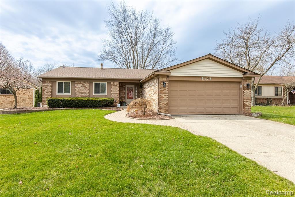 5335 Timber Ridge Trail, Clarkston, MI — Photo 2