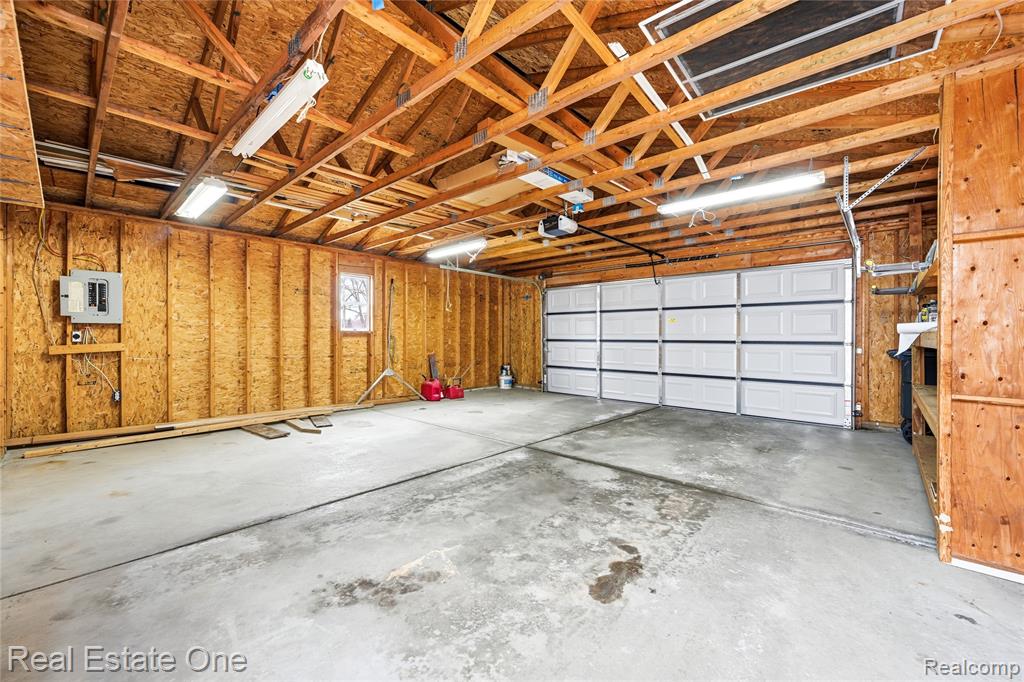 10428 King Road, Davisburg, MI 48350 — Photo 46