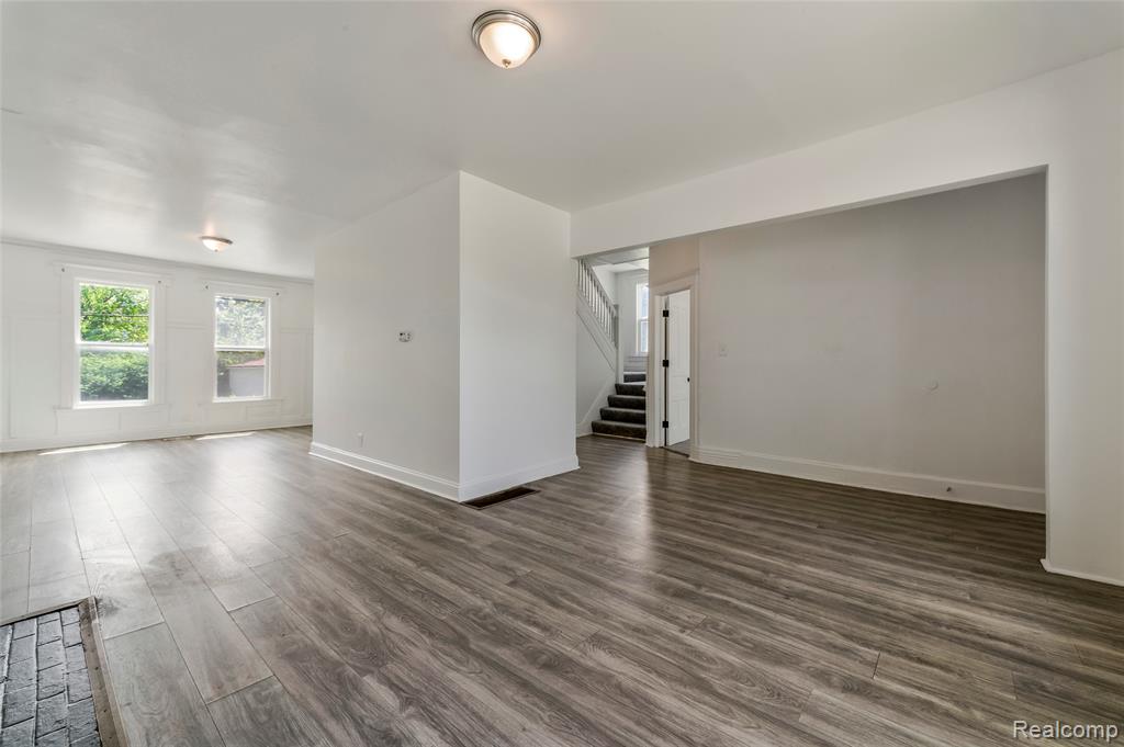 216 Holbrook Street, Detroit, MI 48202 — Photo 10