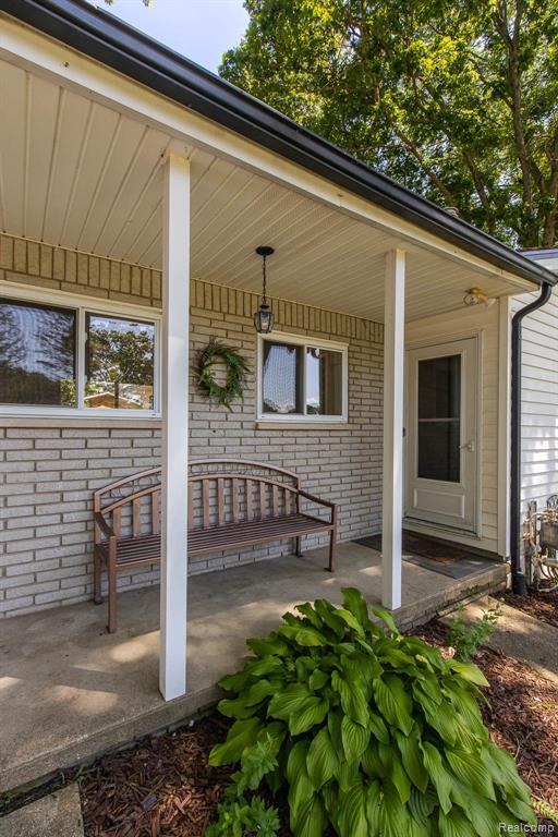 7709 Shelley Drive, Clarkston, MI 48348 — Photo 7
