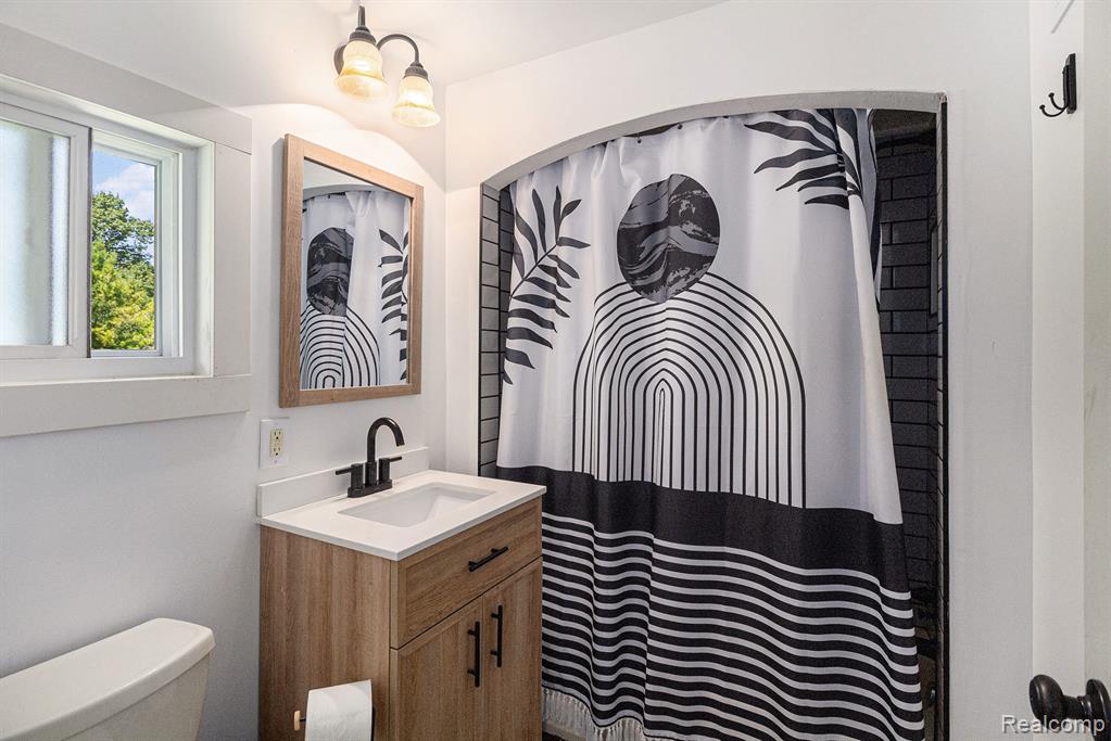 13304 Pomona Drive, Fenton, MI 48430 — Photo 15