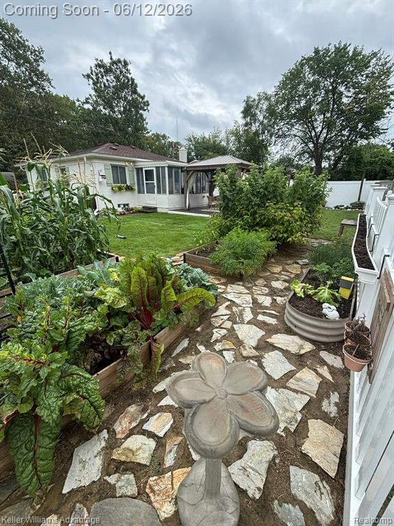 23111 Scotia Road, Oak Park, MI 48237 — Photo 43
