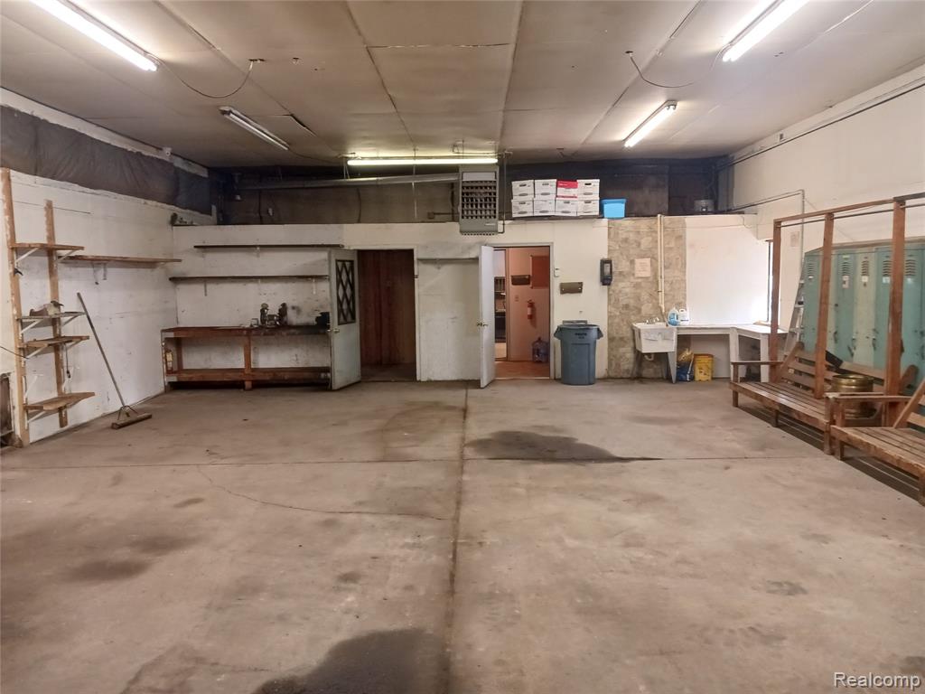 20401 Gudith Road, Brownstown, MI 48183 — Photo 30
