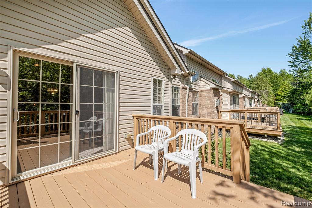 7820 CHLOE Court, Van Buren, MI 48111 — Photo 16