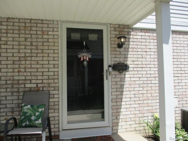 24608 Spring Lane, 44, Harrison Township, MI