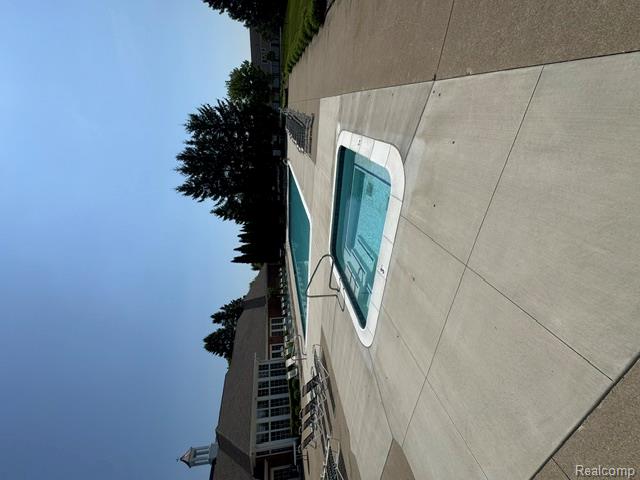 56543 Scotland Boulevard, Utica, MI 48316 — Photo 17