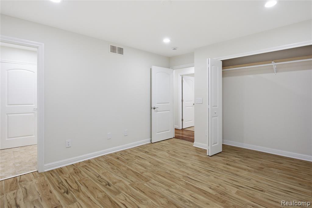 46500 Ryan Road, Utica, MI 48317 — Photo 24