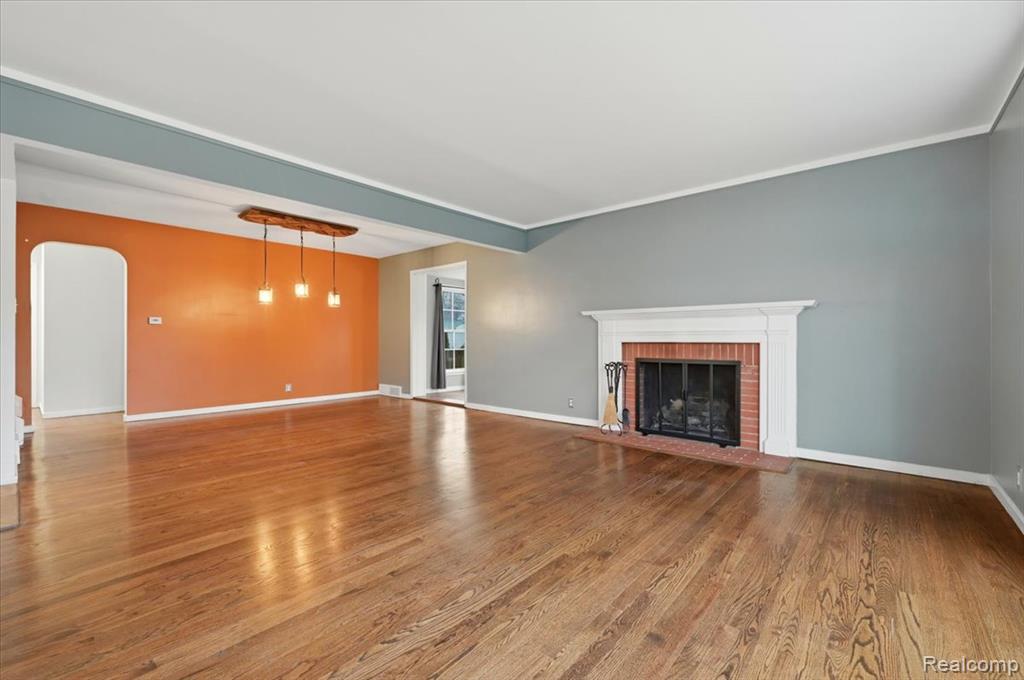 431 Colonial Court, Grosse Pointe Farms, MI 48236 — Photo 9