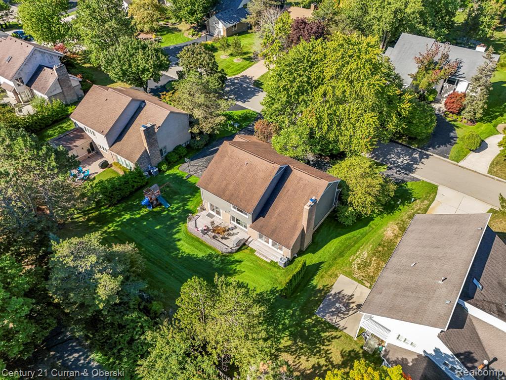 5084 Champlain Circle, West Bloomfield, MI 48323 — Photo 55