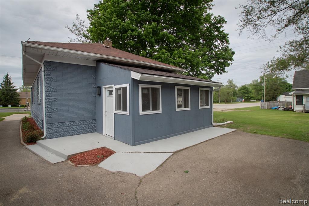 3280 E Atherton Road, Burton, MI 48529 — Photo 5