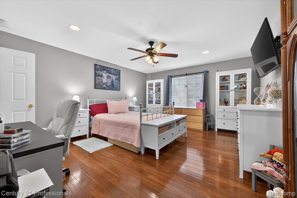 45555 Hidden View Court, 6 Mile Rd, Utica, MI 48315 — Photo 12