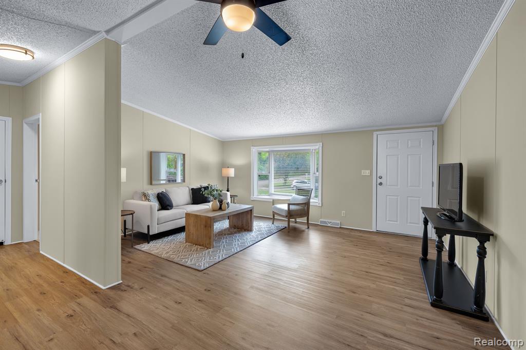 2692 GREG Avenue, Brighton, MI 48114 — Photo 4