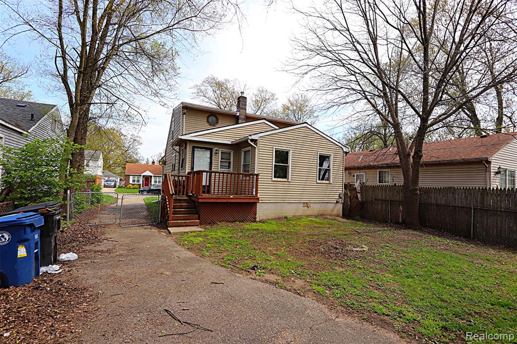 19361 Wakenden, Redford, MI 48240 — Photo 7