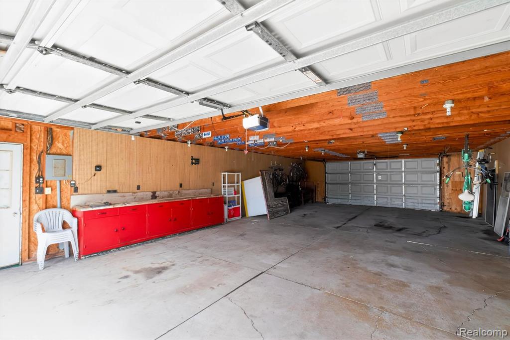 1518 Chestnut Street, Wyandotte, MI 48192 — Photo 27