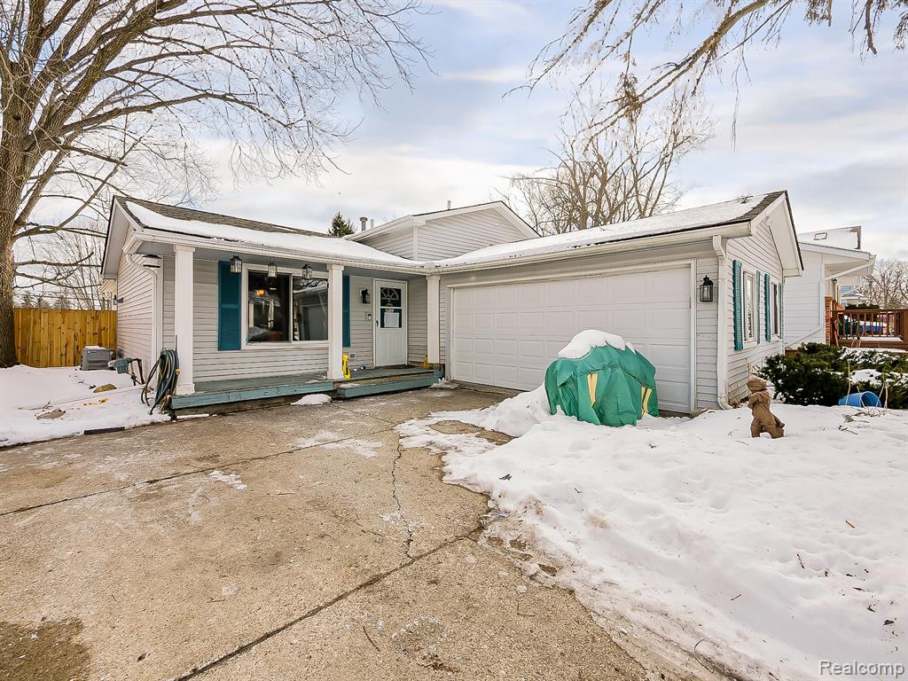 819 Woodingham Avenue, Waterford, MI 48328 — Photo 22