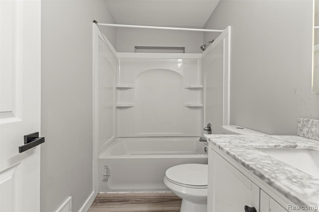 29940 Bock Street, Garden City, MI — Photo 22