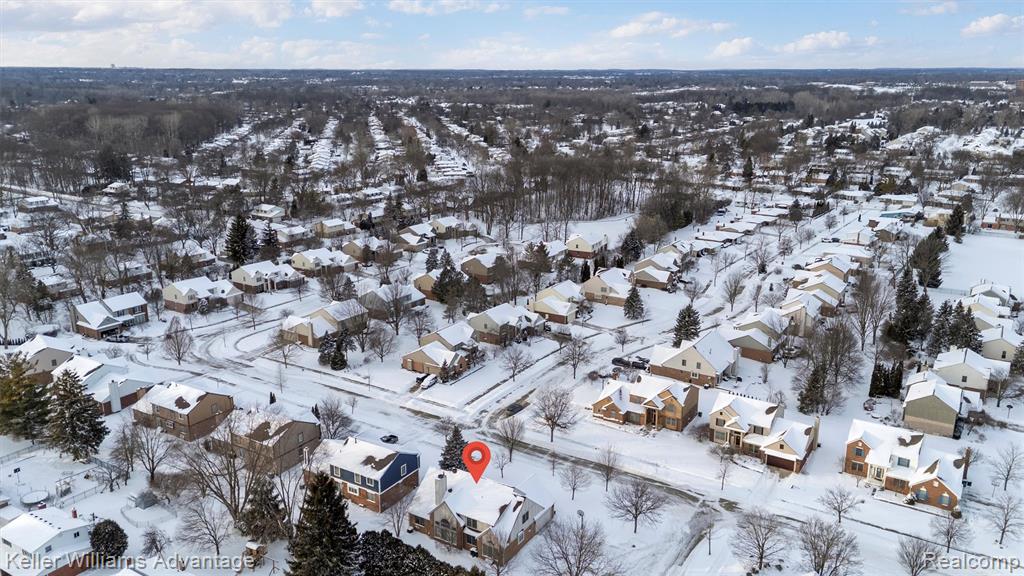 2850 Santia Drive, Troy, MI, 48085