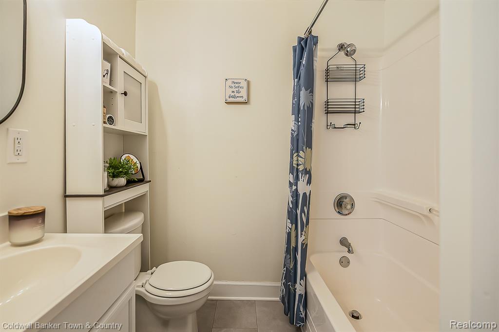 333 FAIRMOUNT Street, Whitmore Lake, MI 48189 — Photo 23