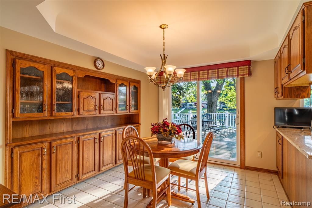 54815 FRANKLIN Drive, Shelby Twp, MI 48316 — Photo 22