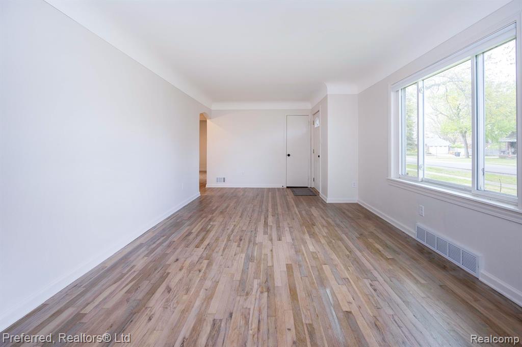 5875 S Madison Street, Taylor, MI 48180 — Photo 13