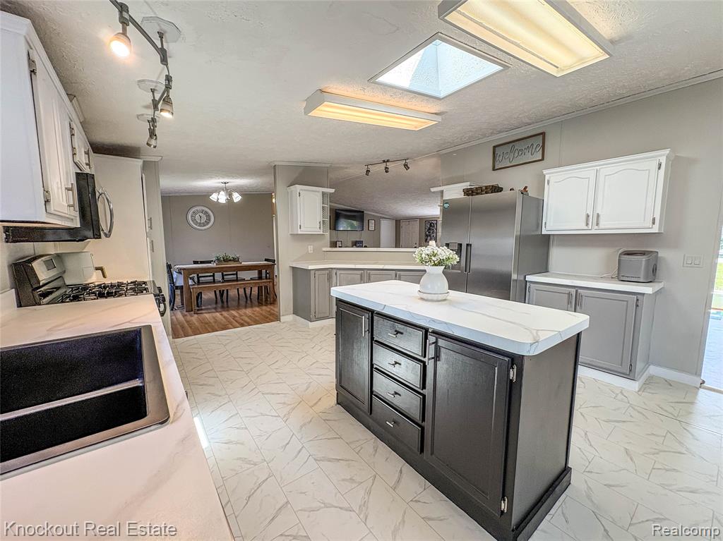 7760 Bell Road, Birch Run, MI 48415 — Photo 17
