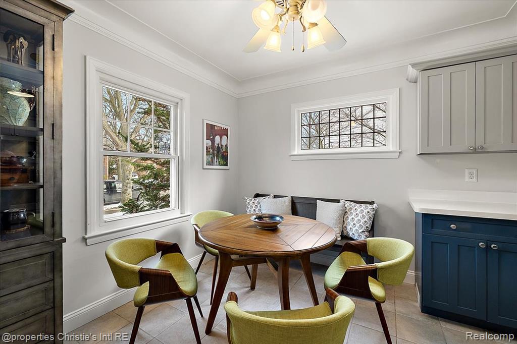 1253 Grayton Street, Grosse Pointe Park, MI 48230 — Photo 4