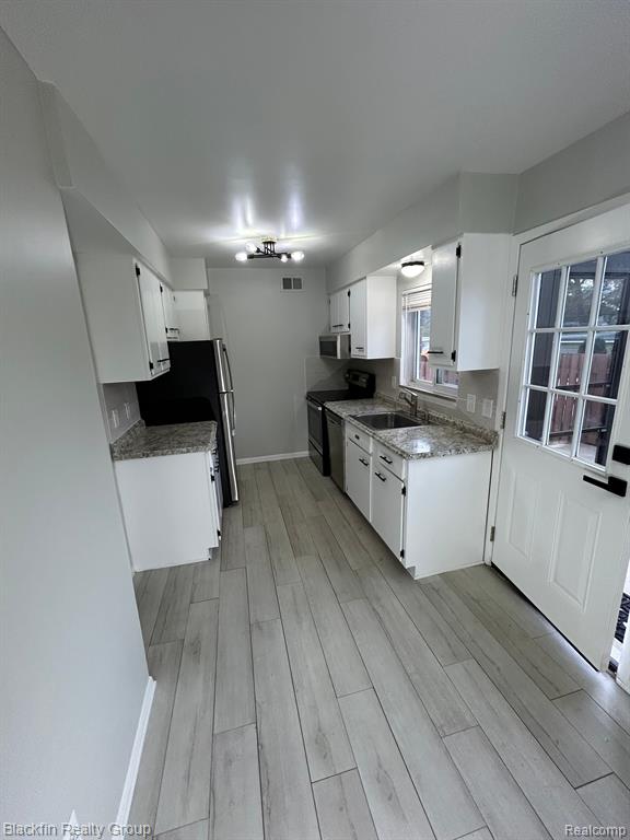 4824 MANSFIELD Avenue, Royal Oak, MI 48073 — Photo 15