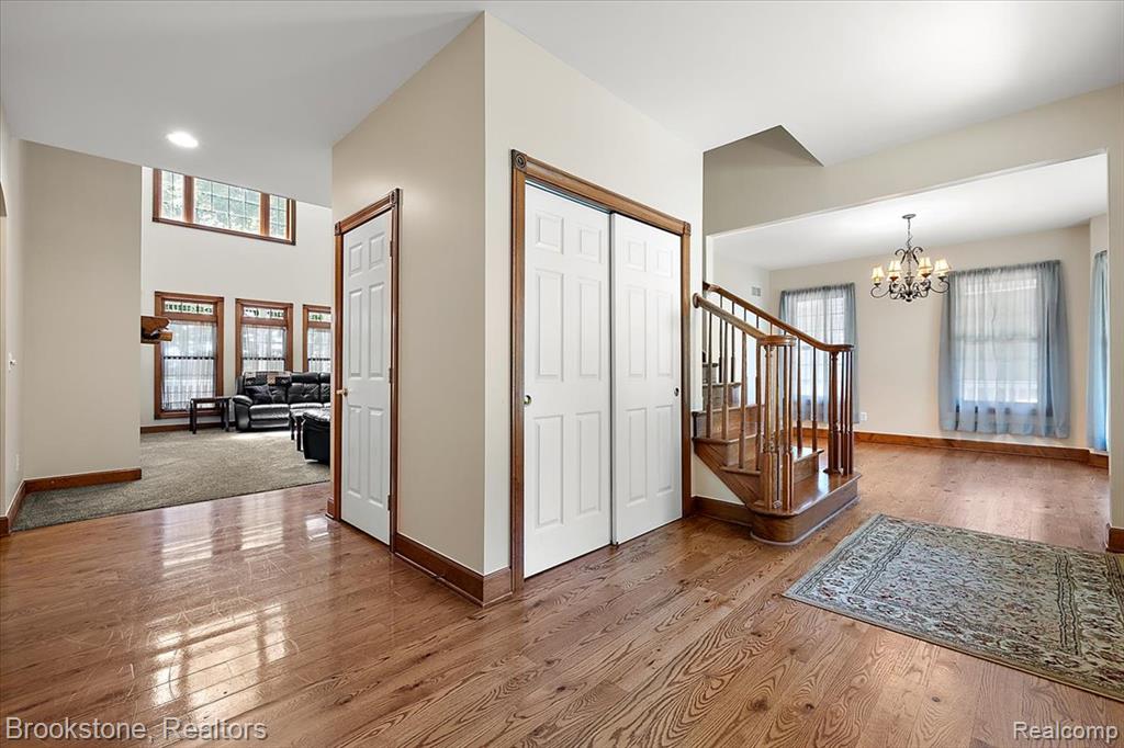 55520 Katie, New Hudson, MI 48165 — Photo 6