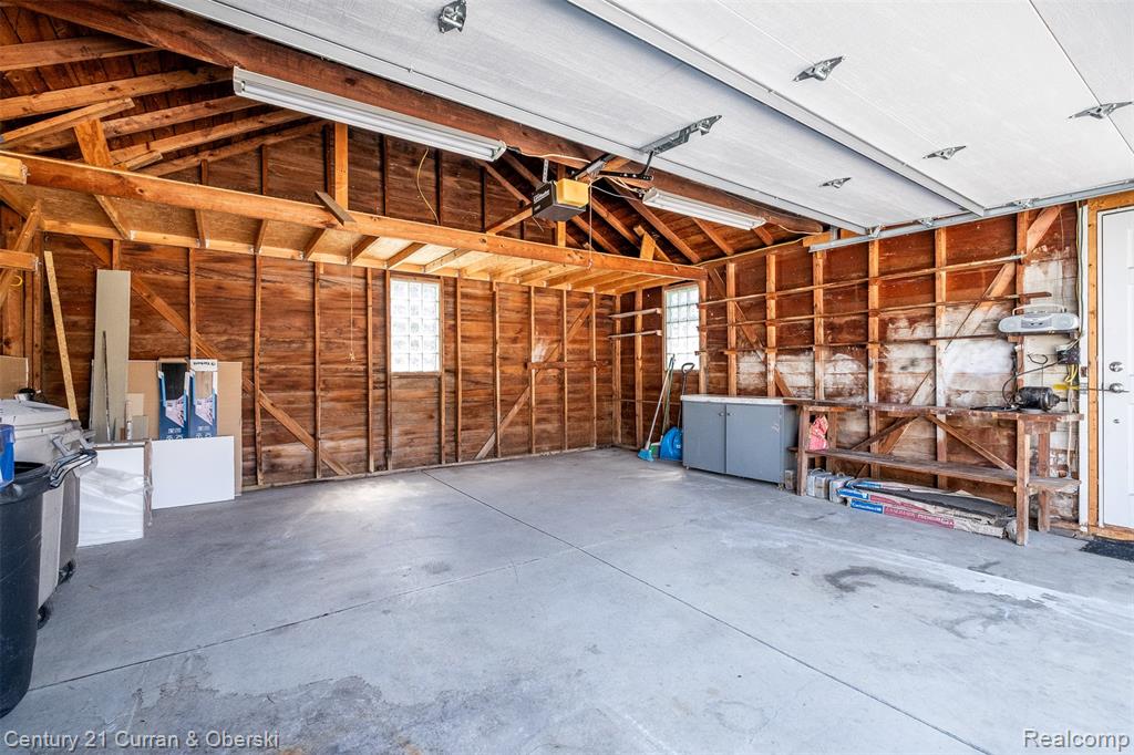 11700 Farley, Redford, MI 48239 — Photo 52