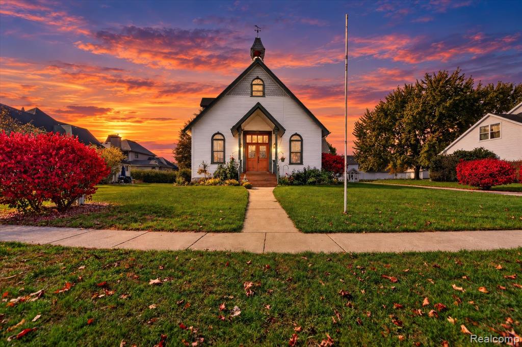 1116 Galloway Lane, Howell, MI 48843