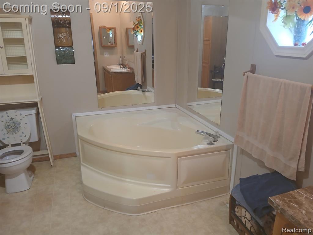 75 Carmell, Belleville, MI 48111 — Photo 20