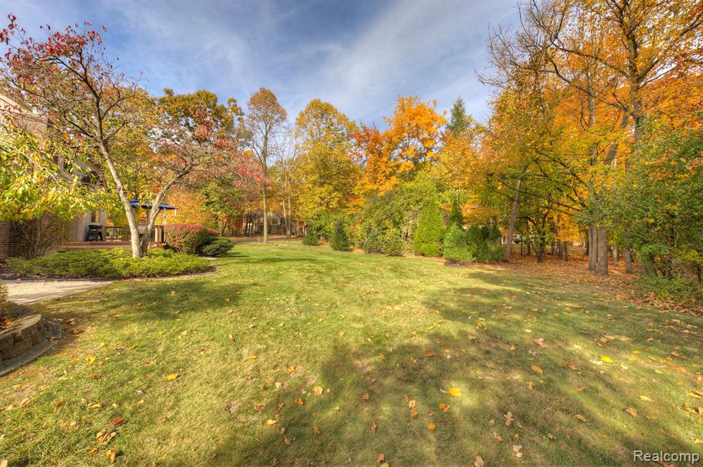 46821 ELMSMERE Drive, Northville, MI 48167 — Photo 62