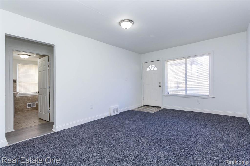 18666 Carrie Street, Detroit, MI 48234 — Photo 7