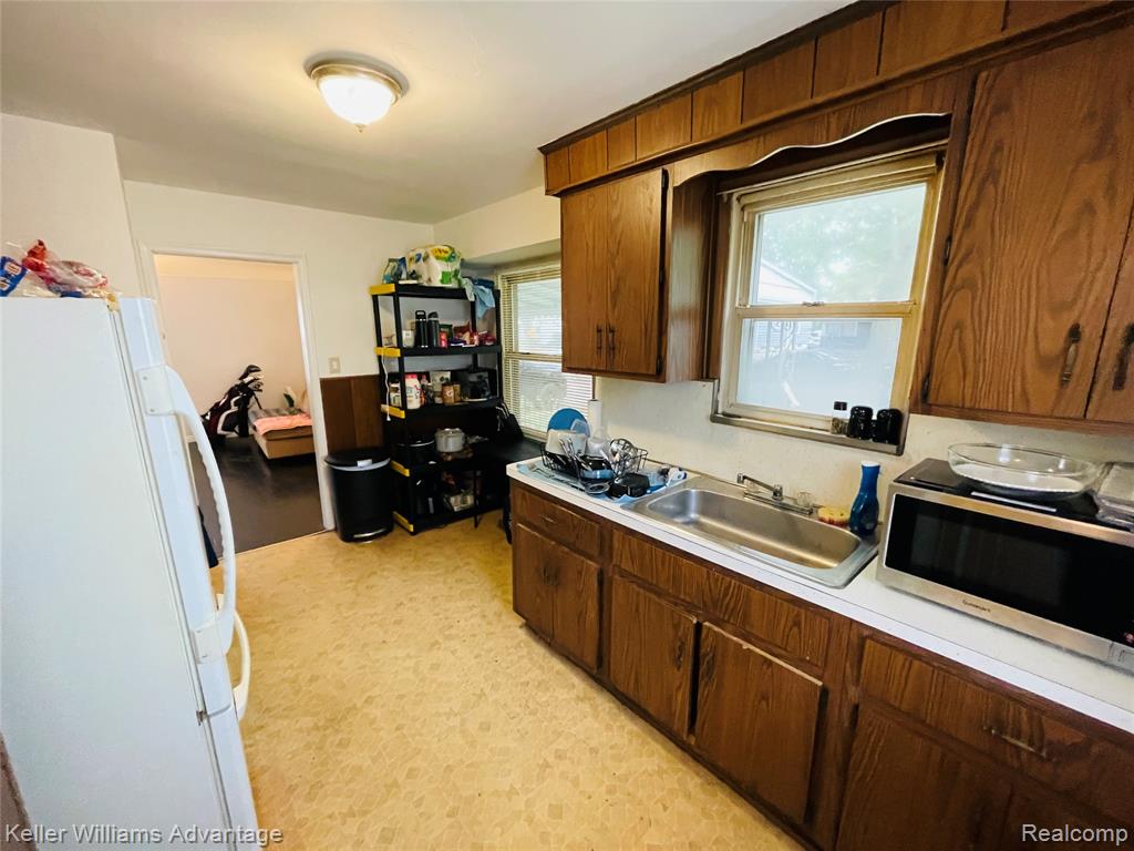 7793 Clayburn Street, Detroit, MI 48228 — Photo 16