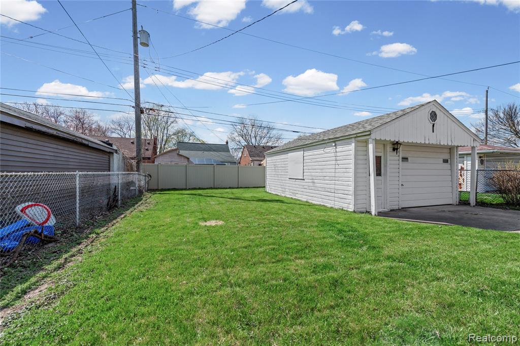 9916 Rosedale Boulevard, Allen Park, MI 48101 — Photo 8