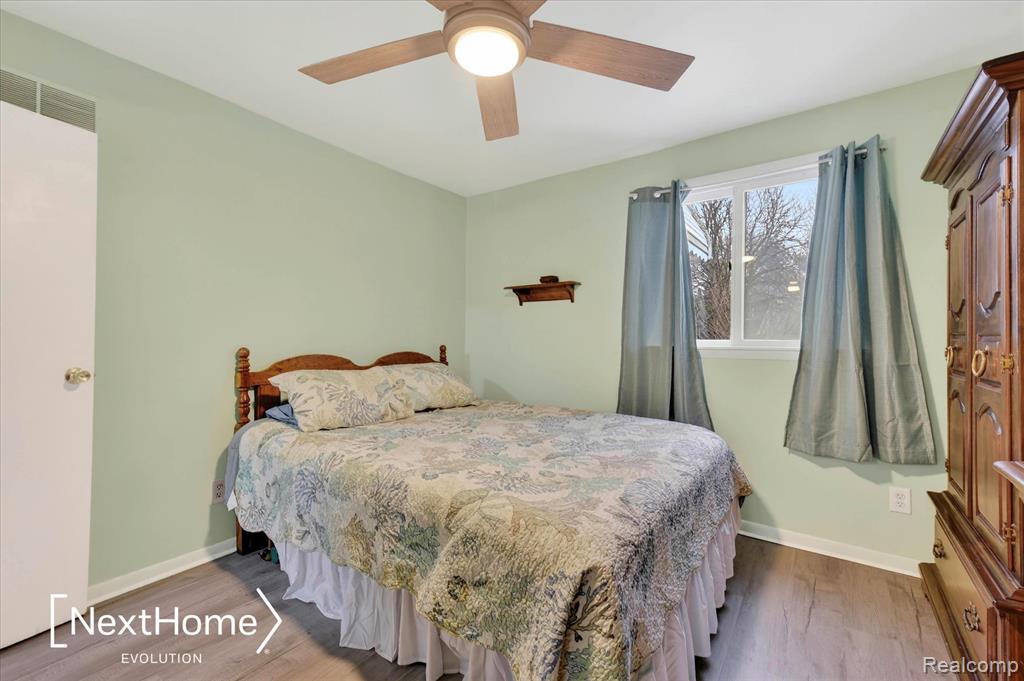 645 Riverbank Street, Wyandotte, MI 48192 — Photo 12