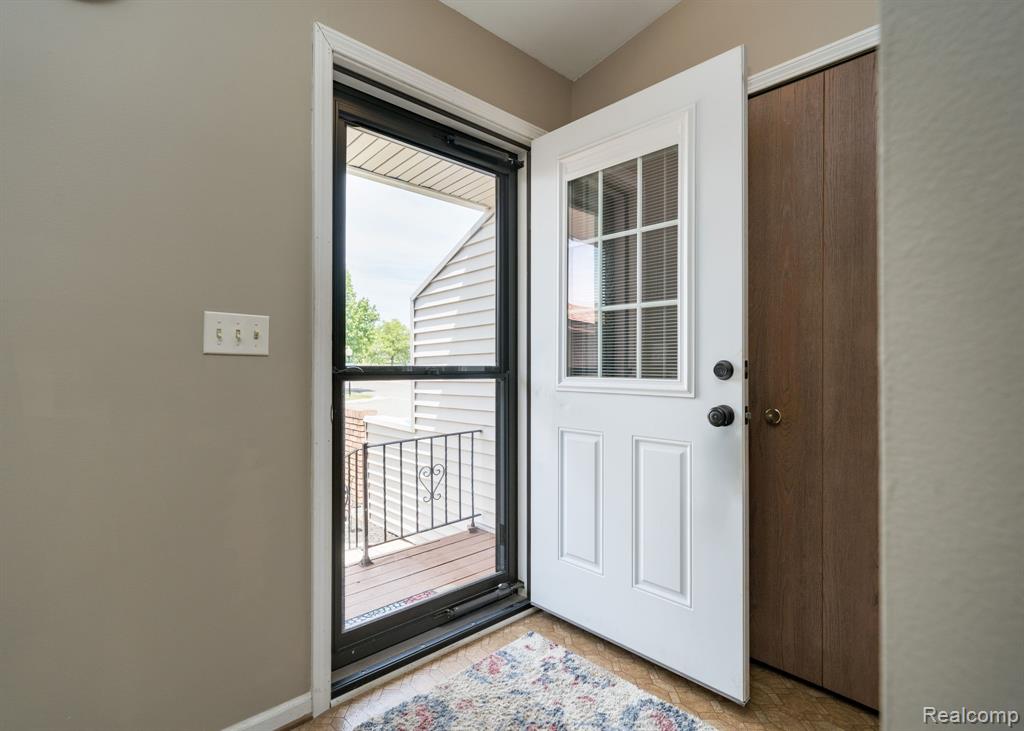 61957 Ticonderoga Drive, 1, South Lyon, MI 48178 — Photo 10