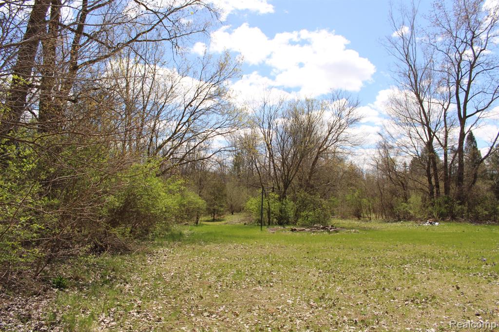 9307 MCAFEE Road, Montrose, MI 48457 — Photo 46