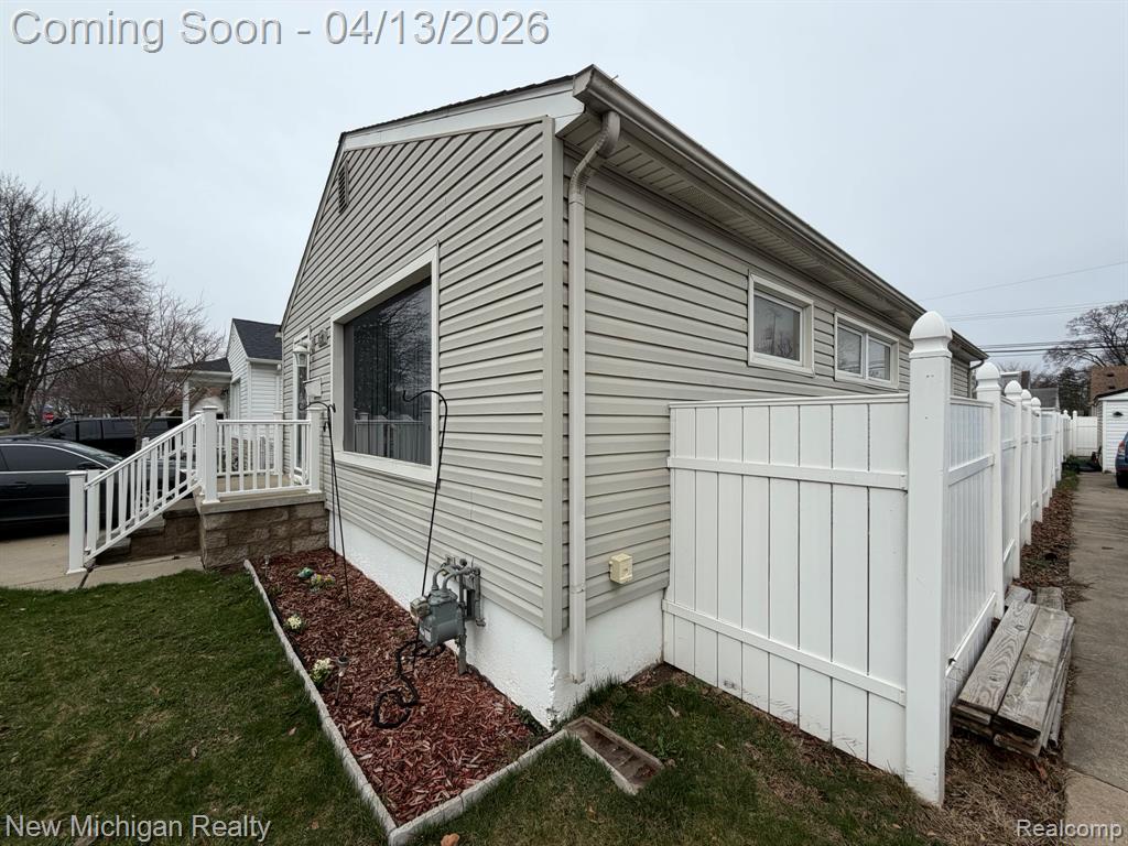 6671 Mayfair Street, Taylor, MI 48180 — Photo 3