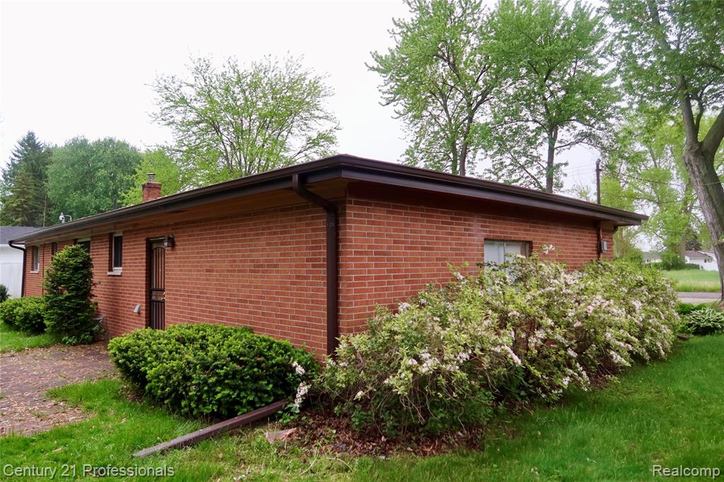 4365 Jo Drive, Saginaw, MI 48601 — Photo 7