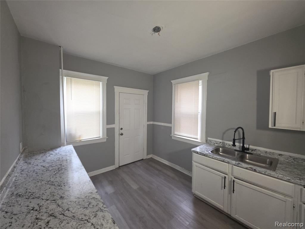 560 Woodland Street, Detroit, MI 48202 — Photo 6
