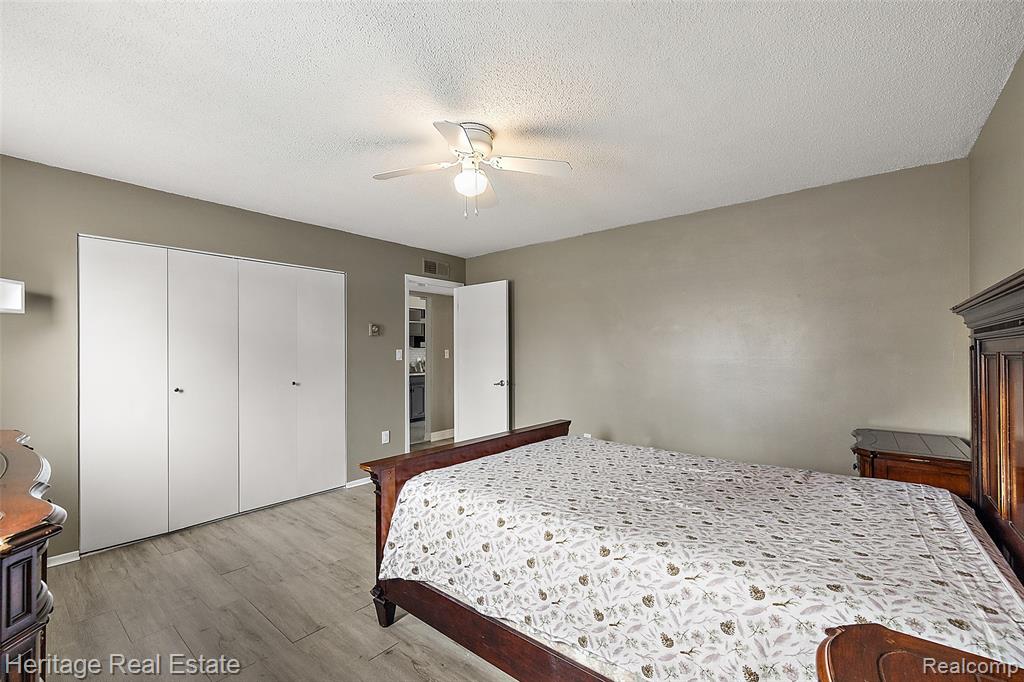 5299 Highland Road, 202, Waterford, MI 48327 — Photo 19