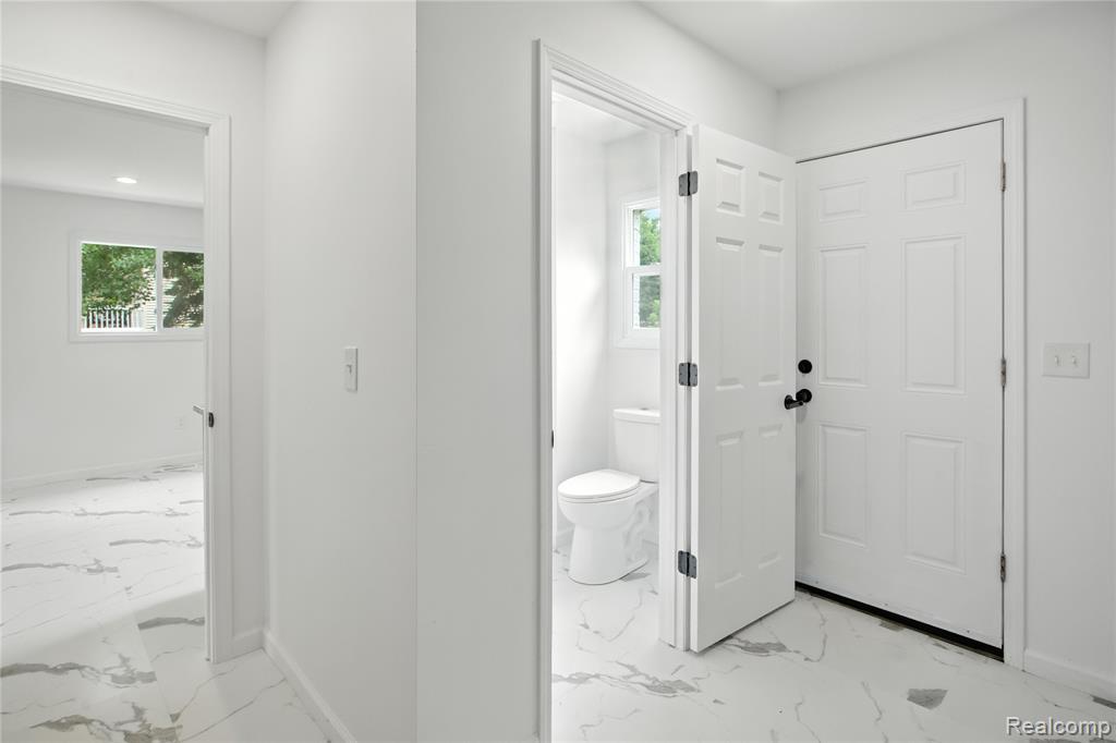 4736 Summerhill Drive, Clarkston, MI — Photo 16