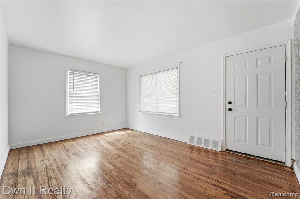 8290 Stout Street, Detroit, MI 48228 — Photo 14