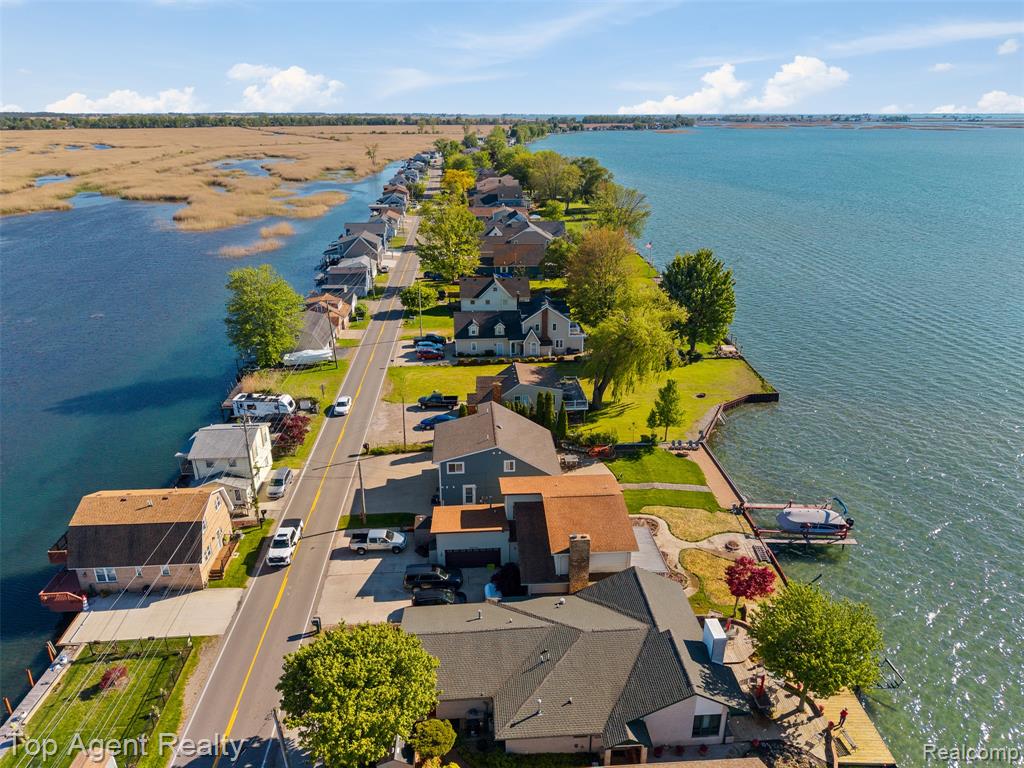 7910 ANCHOR BAY Drive, Clay, MI 48001 — Photo 54