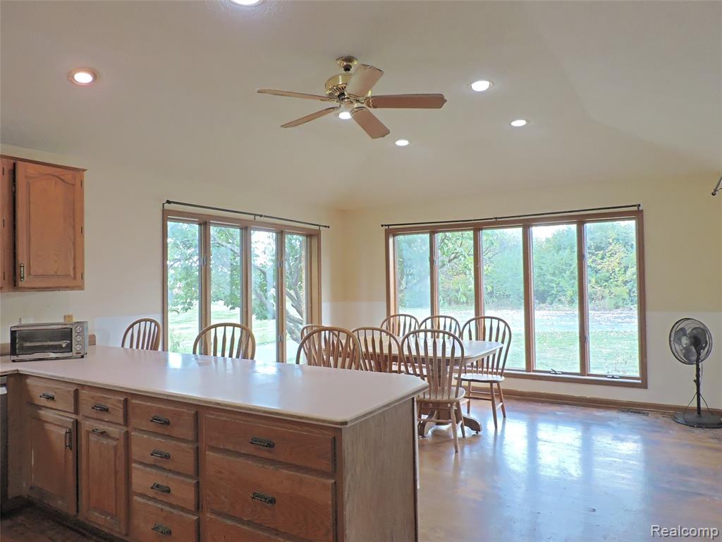 7407 Beecher Road, Flint, MI 48532 — Photo 4