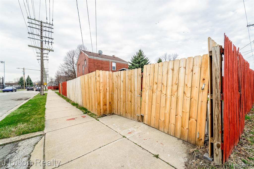 99 Chestnut Street, River Rouge, MI 48218 — Photo 43