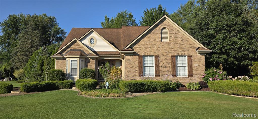 5818 Pine Trace Court, Howell, MI 48843